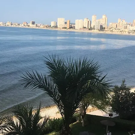 Cabo Azul Sobre El Mar *